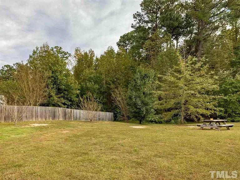 5547 Spindlewood Ct — Photo 12