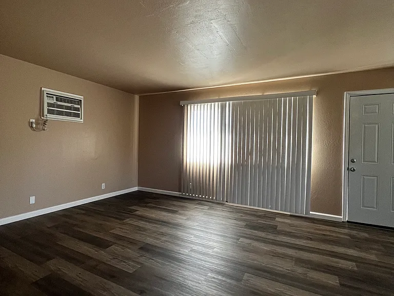 340 S Fairmont Ave #A — Photo 9