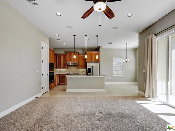 4th image of 209 Skipping Cedar St