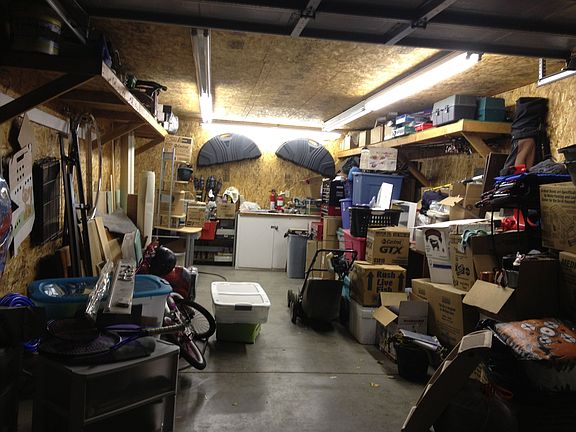 4th image of 702 Newell St