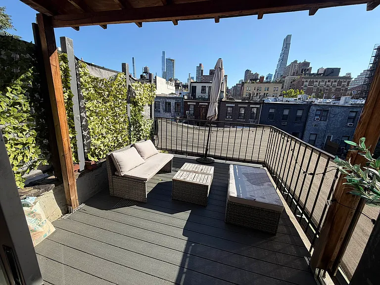 156 W 76th St #4R — Photo 4