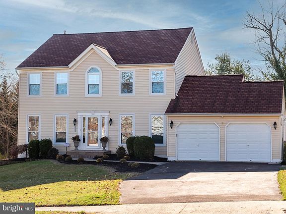 2nd image of 5013 Swan Dr