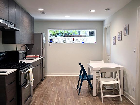 3rd image of 419 W Eugenie St APT 1F