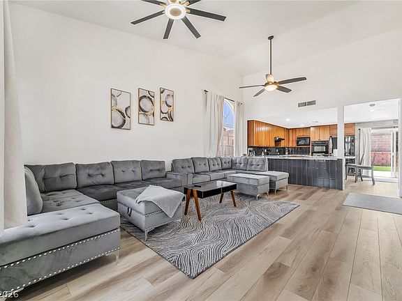 3rd image of 104 Appian Way