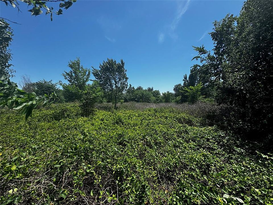 1st image of 140 E 1650th Rd