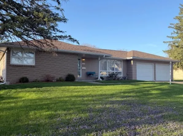 2518 Gear St, Burlington, IA 52601