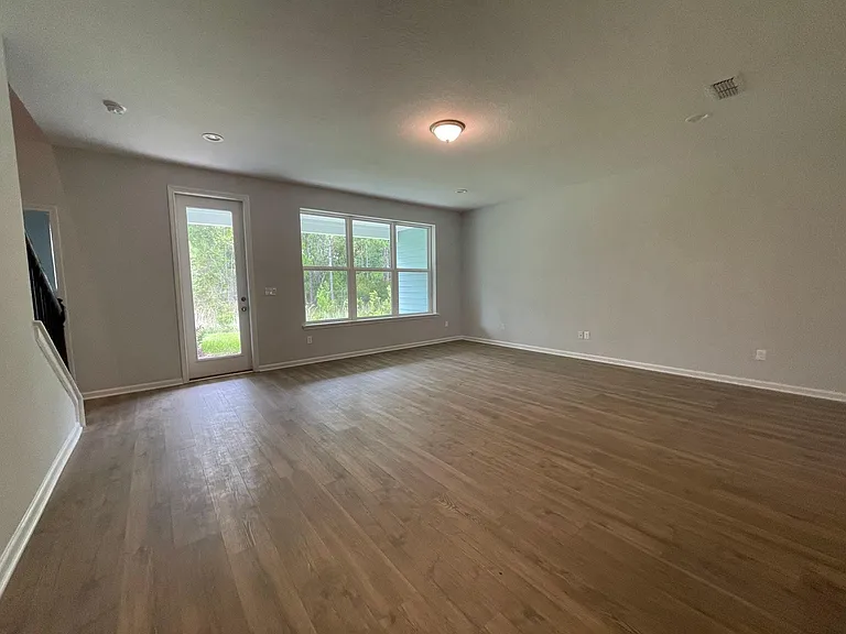 228 Charlie Way — Photo 17