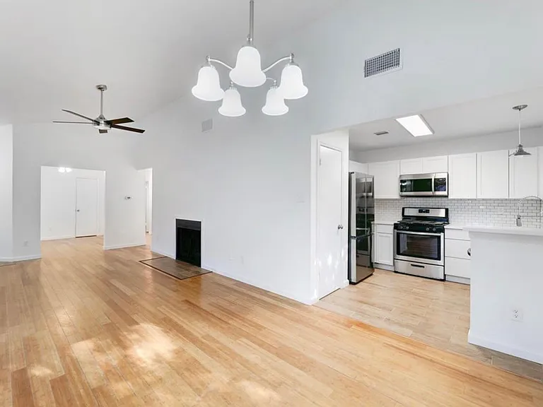 5931 Kevin Kelly Pl — Photo 4
