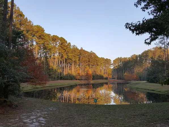 21 Sweet Grass Mnr, Hilton Head Island, SC 29928