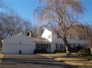 55 Balsam Dr, East Greenwich, RI 02818