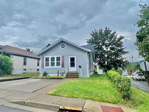 3rd image of 3512 Mary St