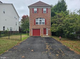 6444 5th St, Alexandria, VA 22312