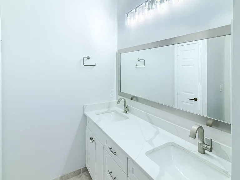 356 SE Bloxham Way — Photo 38