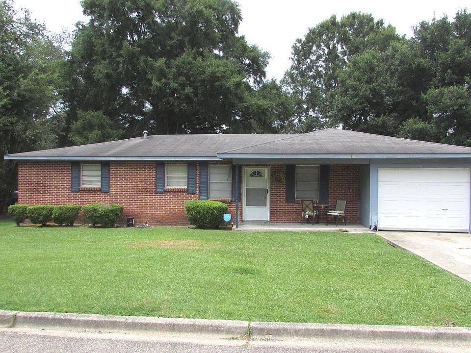 1st image of 206 Katherine Dr
