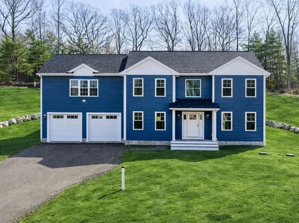 2 Bc Ln, Berkley, MA 02779