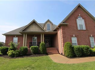 613 Lee Rd, Lebanon, TN 37087