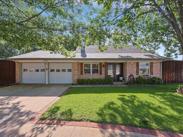 5504 Bishop Ct, Lake Dallas, TX 75065