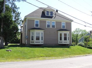 15 Bay Road, Newmarket, NH 03857