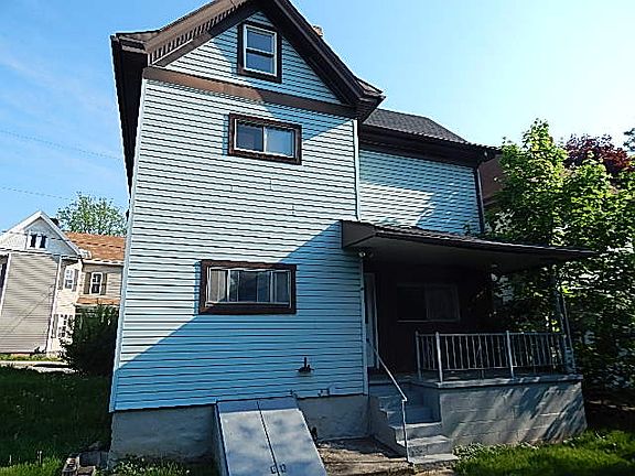 3rd image of 310 Hawthorne Ave