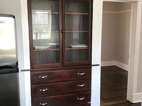 3rd image of 2926 N Lawndale Ave #2
