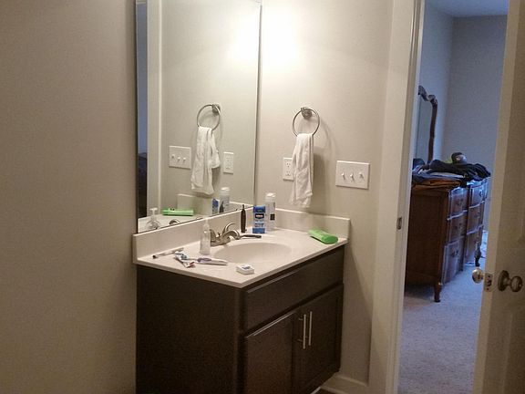 4th image of 3444 Briarcliff Dr APT F