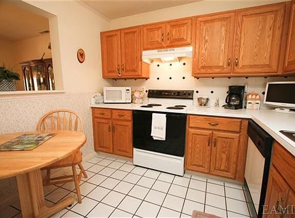 5th image of 4104 Buttonwood Ln
