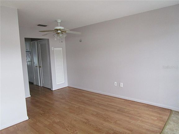 5th image of 5875 21st St N APT 11