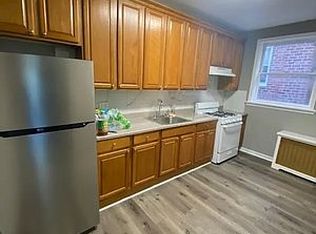 216 Avenue M #1A, Brooklyn, NY