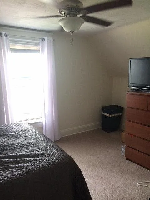 2 bed, 1100 sqft, $1,300 — Photo 1
