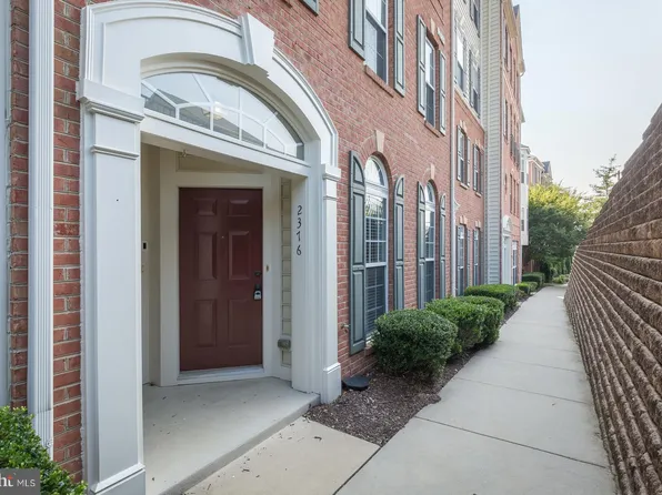 2376 Merseyside Dr, Woodbridge, VA 22191