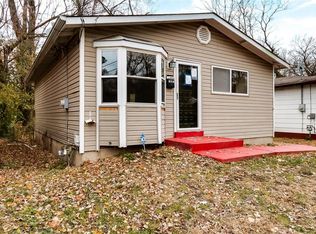 141 Wiegel Dr, Saint Louis, MO