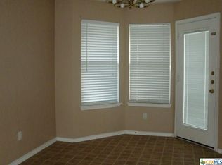 2067 Sungate Dr, New Braunfels, TX 78130