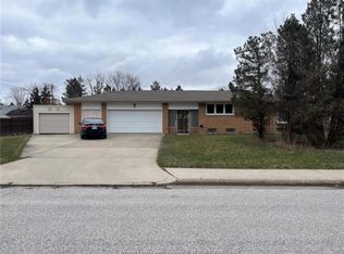 1548 Villa Maria Blvd N, Windsor, ON N9G 1W4