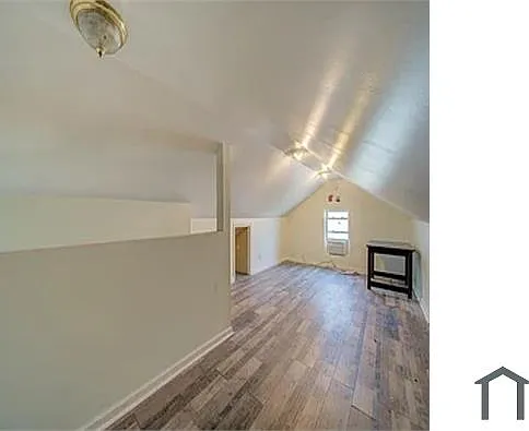 5813 Park Ln — Photo 12