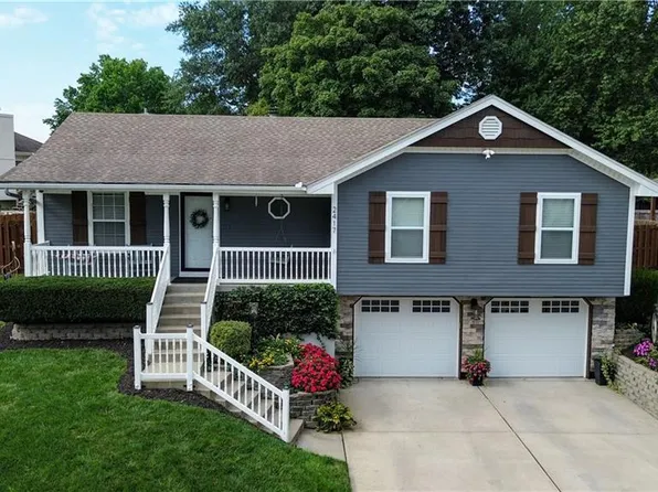 2417 NE Quail Walk Trl, Blue Springs, MO 64014