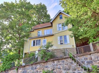 7 Ashley St, Waterbury, CT 06704