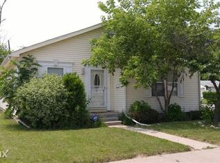 19817 Vaughan St, Detroit, MI 48219