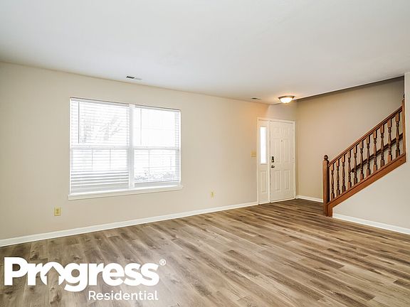 4th image of 9855 Glenburr Ct