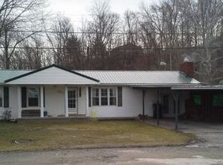 465 California Street, Hartford, WV 25247