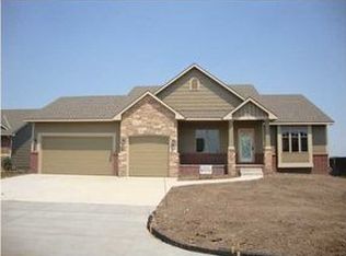 4037 N Lake Ridge Ct, Wichita, KS 67205