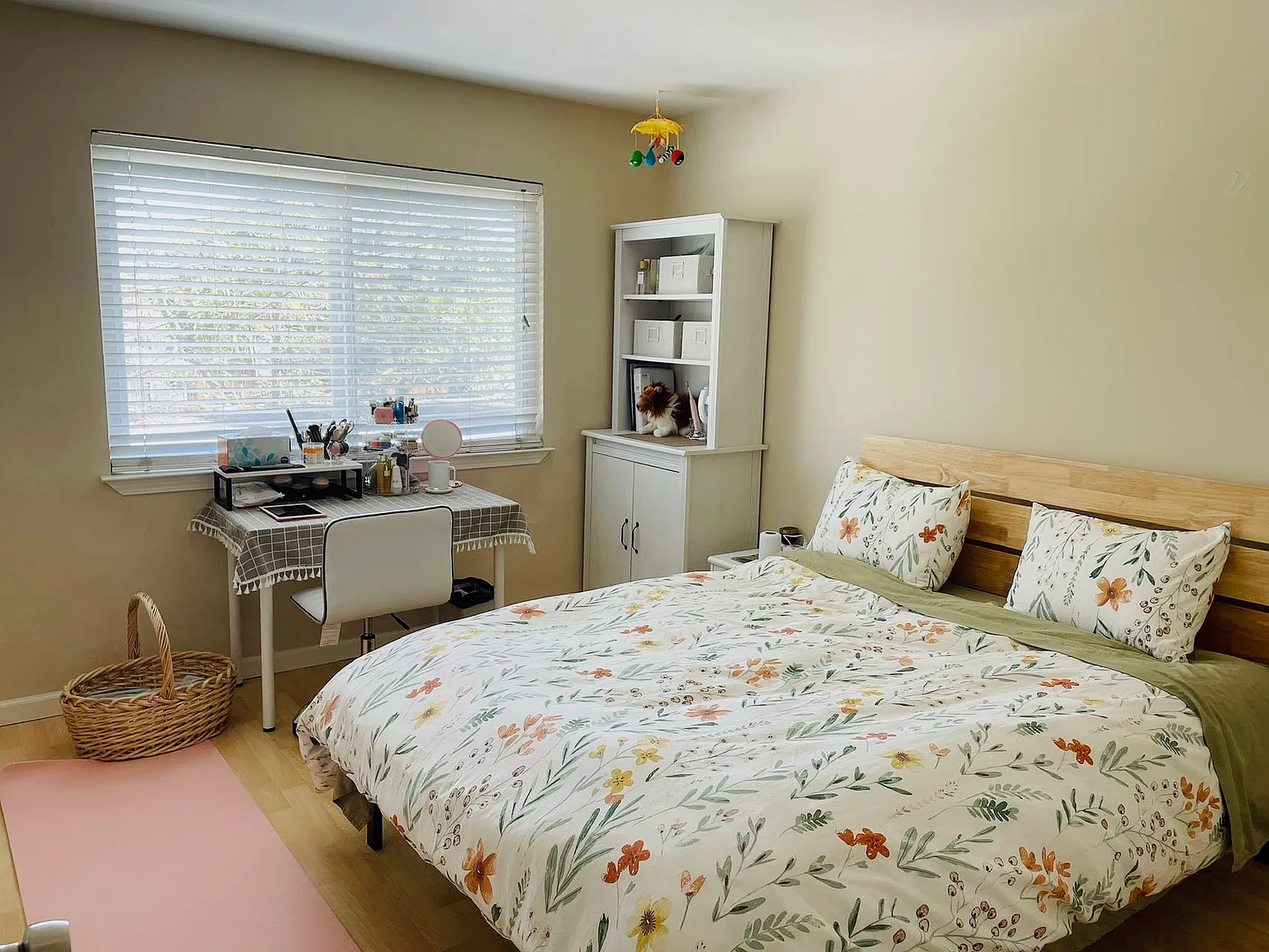 2 bed, 900 sqft, $3,300 — Photo 3