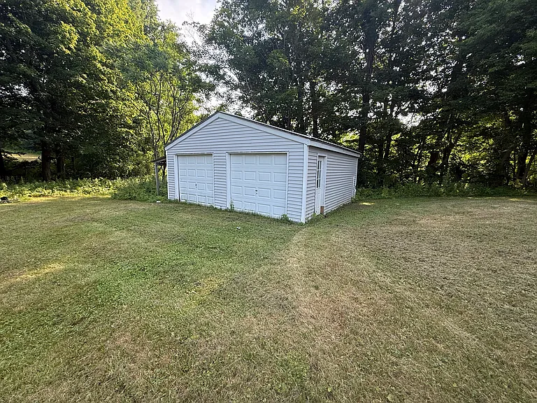 385 Route 20 — Photo 4