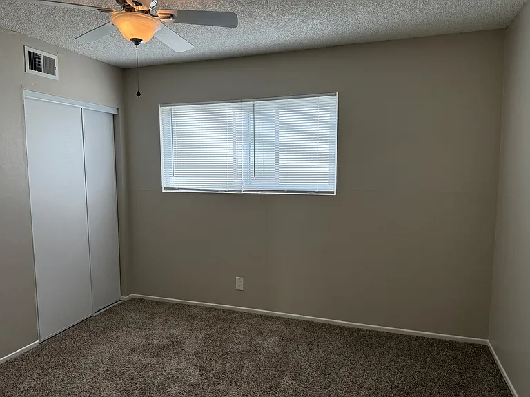 325 E Amerige Ave #A — Photo 44