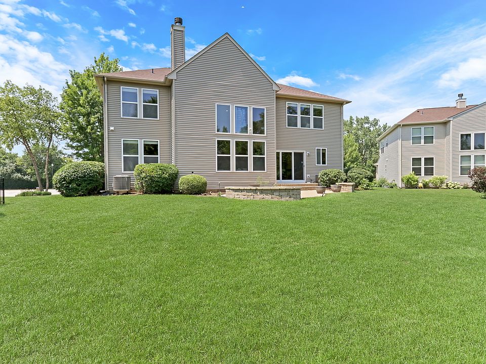1313 Turnberry Ln, Mundelein, IL 60060 | Zillow