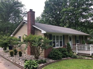 3006 Merle Ct, New Windsor, MD 21776