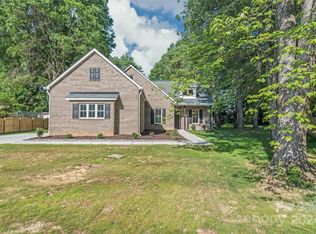 132 Keowee Cir, Indian Trail, NC 28079