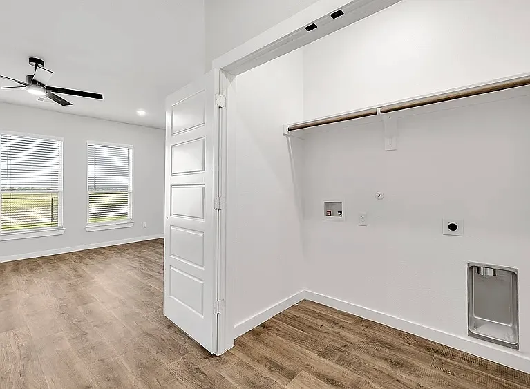 4 bed, 1653 sqft, $2,500 — Photo 4