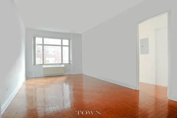 Rented by Town Residential | media 8