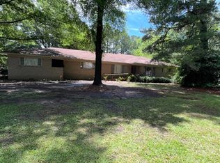 558 Holland Ave, Philadelphia, MS 39350