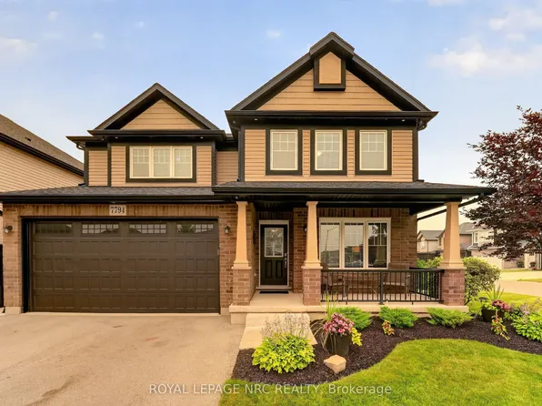 7794 Clendenning St, Niagara Falls, ON L2G 0H2